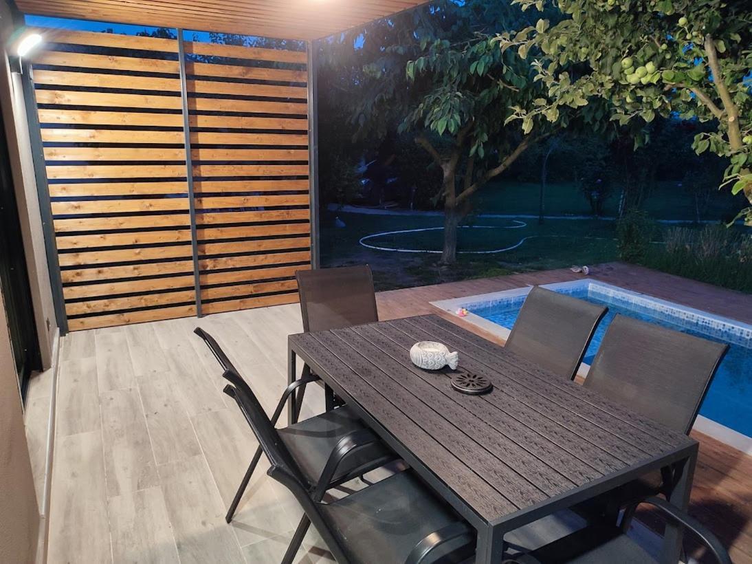 Mosquito Luxury Studio Keramotí Exterior foto