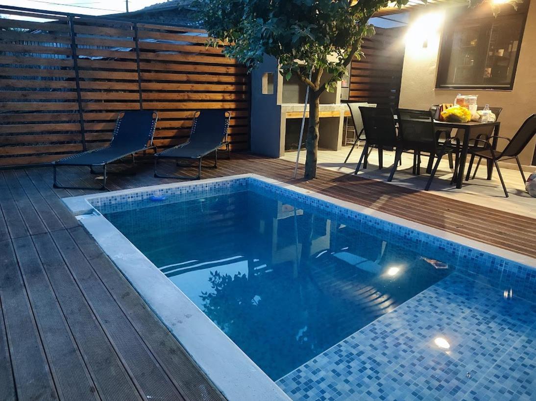 Mosquito Luxury Studio Keramotí Exterior foto